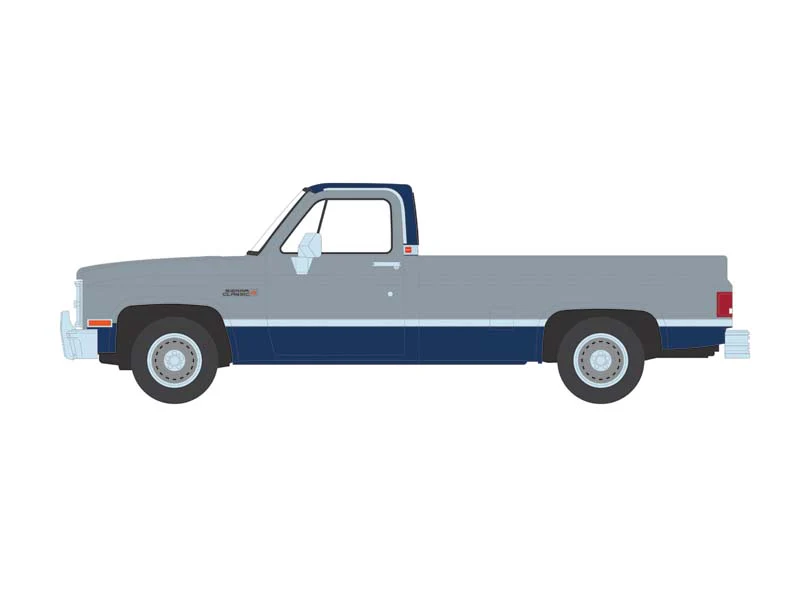 RAW CHASE 1985 GMC Sierra Classic K2500 – Silver & Midnight Blue (Down on the Farm Series 9) Diecast 1:64 Scale Model - Greenlight 48090D - Image 3