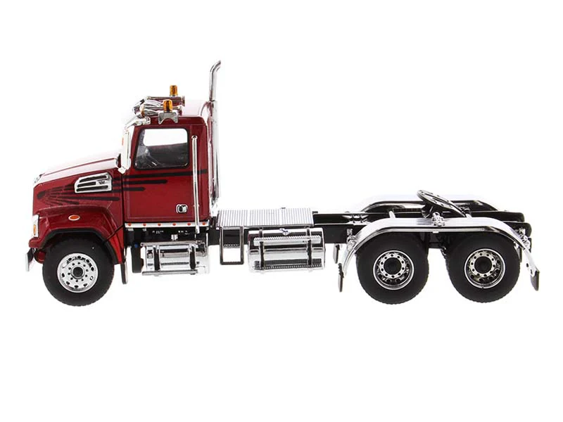 Western Star 4700 SF Tandem Day Cab Tractor - Metallic Red (Transport Series) 1:50 Scale Model - Diecast Masters 71037 - Image 3